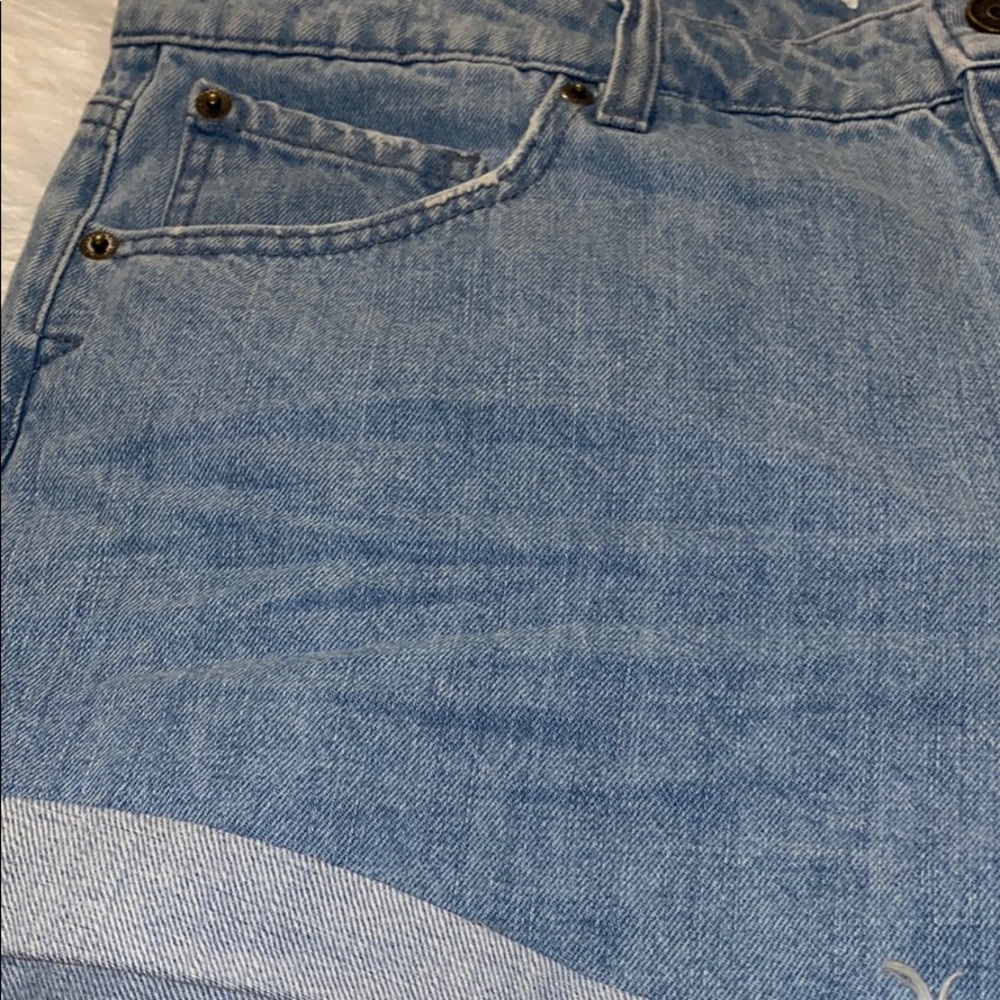 New Volcom - Picture 3 of 10